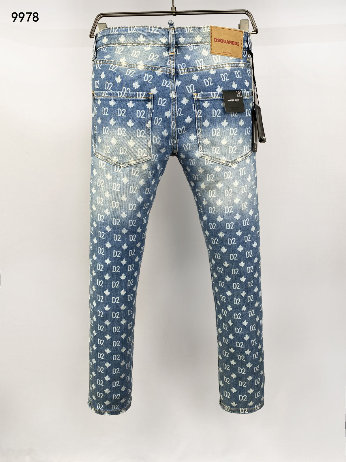 DSQ2 Maple Leaf Jeans