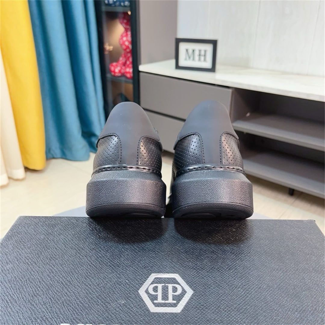PP Casual Fashion Skull Sneakers